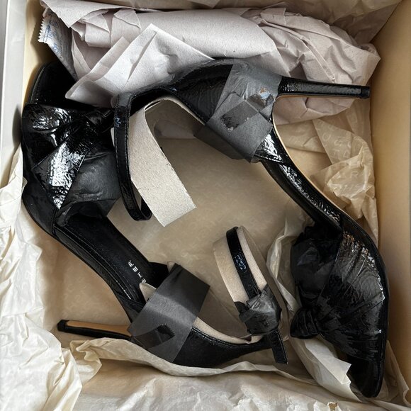 New in Box Marc Fisher Brodie Black Heel Ankle Strap Bow Size 7 - Picture 2 of 6